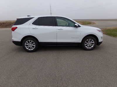 2021 Chevrolet Equinox, $12500. Photo 2