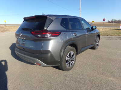 2023 Nissan Rogue, $16900. Photo 3