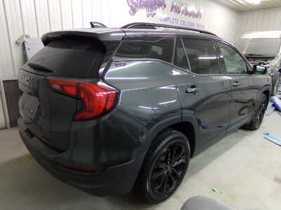 2020 GMC Terrain, $16900. Photo 3