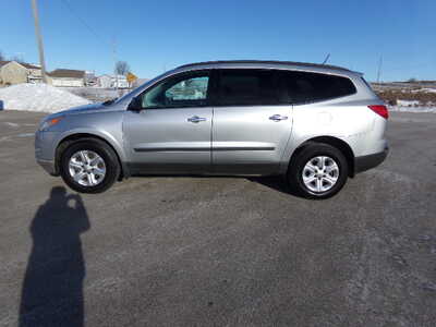 2011 Chevrolet Traverse, $4750. Photo 6