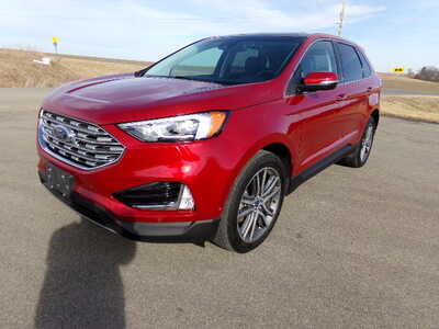 2020 Ford Edge, $13950. Photo 2