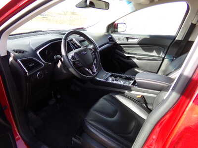 2020 Ford Edge, $13950. Photo 8