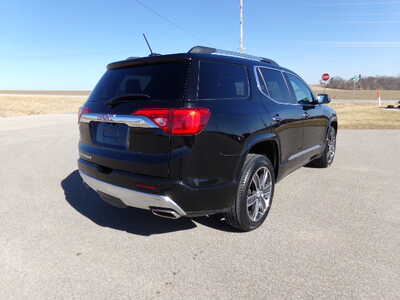2017 GMC Acadia, $10900. Photo 4