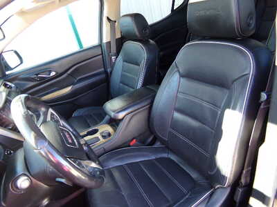 2017 GMC Acadia, $10900. Photo 9