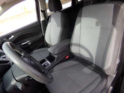 2017 Ford Escape, $8900. Photo 9