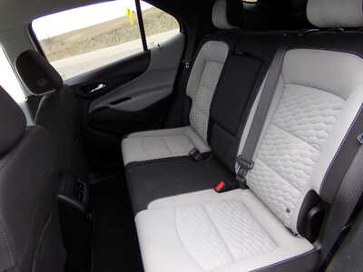 2021 Chevrolet Equinox, $13500. Photo 11