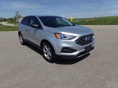 2019 Ford Edge, $9250. Photo 3