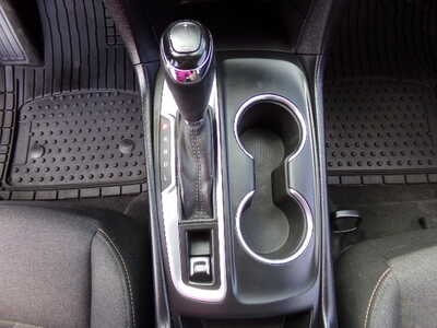 2019 Chevrolet Equinox, $12900. Photo 9