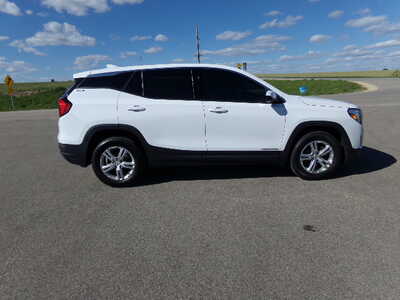 2020 GMC Terrain, $9250. Photo 2