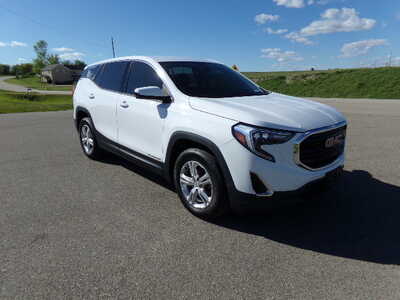 2020 GMC Terrain, $9250. Photo 3