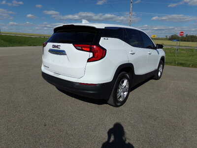 2020 GMC Terrain, $9250. Photo 4