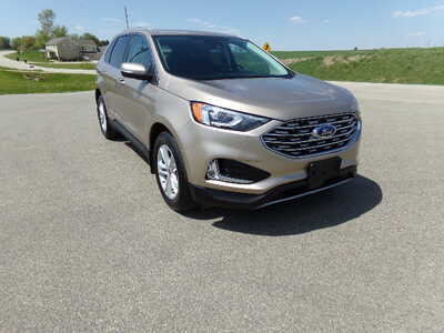 2020 Ford Edge, $13950. Photo 4