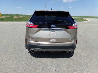 2020 Ford Edge, $13950. Photo 7