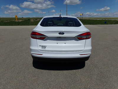 2019 Ford Fusion, $9250. Photo 6