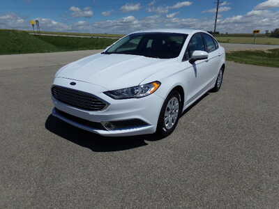 2019 Ford Fusion, $9250. Photo 8
