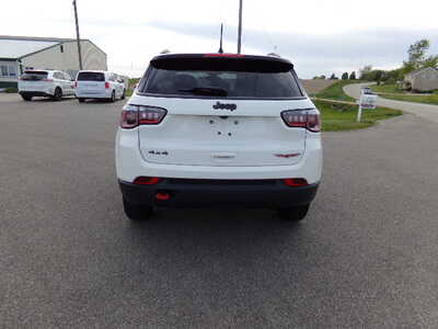 2019 Jeep Compass, $12900. Photo 4
