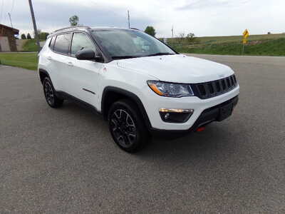 2019 Jeep Compass, $12900. Photo 7
