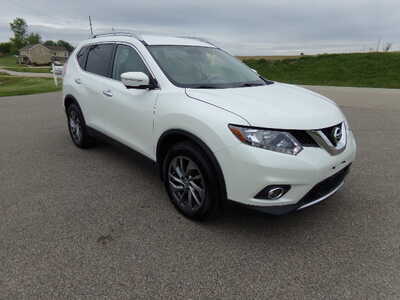 2015 Nissan Rogue, $9950. Photo 3