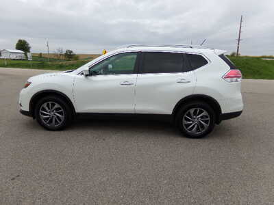 2015 Nissan Rogue, $9950. Photo 7