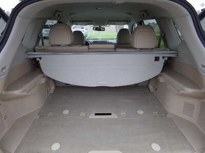 2015 Nissan Rogue, $9950. Photo 12