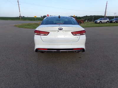 2016 Kia Optima, $9500. Photo 5