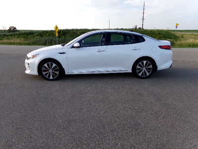 2016 Kia Optima, $9500. Photo 7