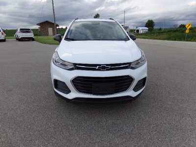 2020 Chevrolet Trax, $9950. Photo 4
