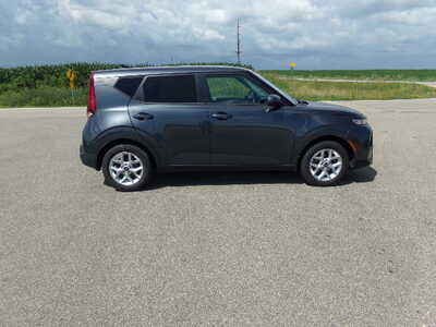 2020 Kia Soul, $10950. Photo 2