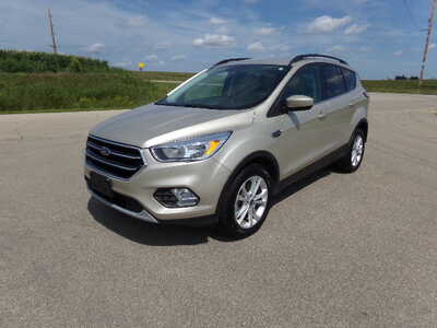 2018 Ford Escape, $9950. Photo 1