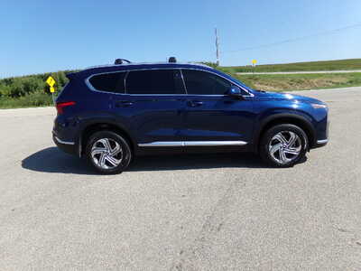 2022 Hyundai Santa Fe, $15950. Photo 2