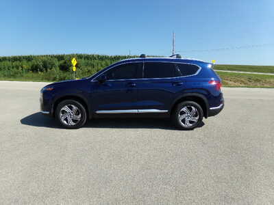 2022 Hyundai Santa Fe, $15950. Photo 8