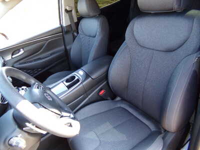 2022 Hyundai Santa Fe, $15950. Photo 9