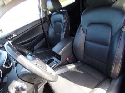 2020 Hyundai Tucson, $14950. Photo 8