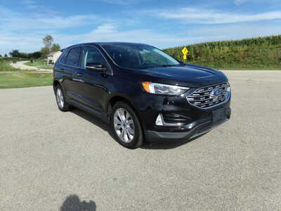 2022 Ford Edge, $14500. Photo 3