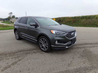 2019 Ford Edge, $13950. Photo 3