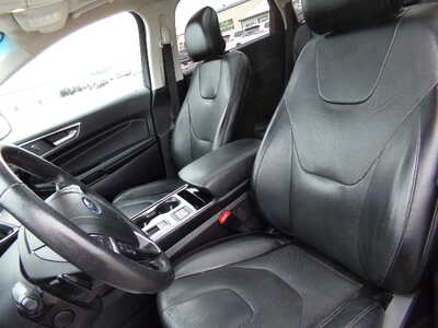 2019 Ford Edge, $13950. Photo 9