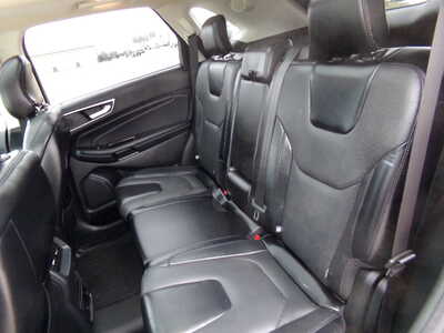 2019 Ford Edge, $13950. Photo 11