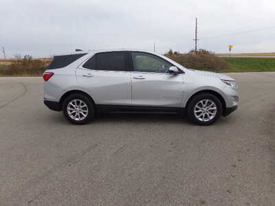 2019 Chevrolet Equinox, $11950. Photo 2