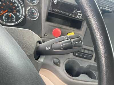 2018 Freightliner Cascadia 125, $26995. Photo 6
