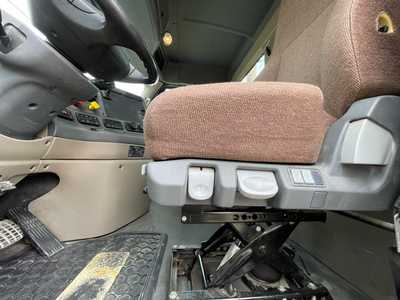 2018 Freightliner Cascadia 125, $26995. Photo 8