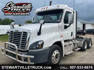 2018 Freightliner Cascadia 125, $26995. Photo 1