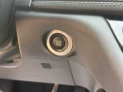 2025 Chrysler Pacifica, $32995. Photo 9