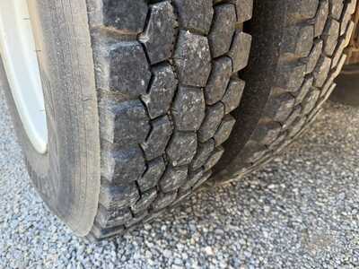 2014 Freightliner M2, $42995. Photo 5