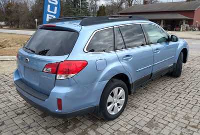 2012 Subaru Outback, $10100. Photo 7