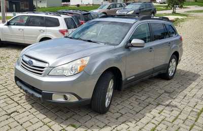 2011 Subaru Outback, $7700. Photo 3