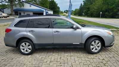 2011 Subaru Outback, $7700. Photo 8