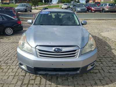 2012 Subaru Outback, $7100. Photo 2