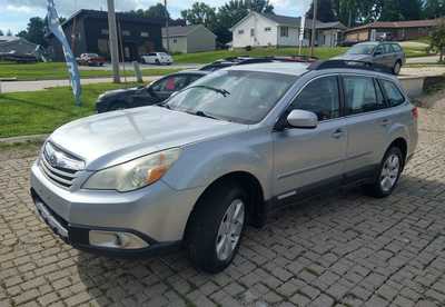 2012 Subaru Outback, $7100. Photo 3