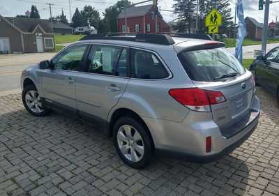 2012 Subaru Outback, $7100. Photo 5