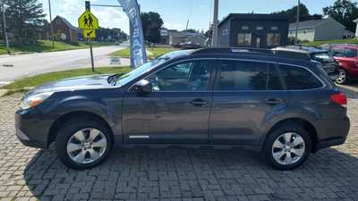 2011 Subaru Outback, $7200. Photo 4